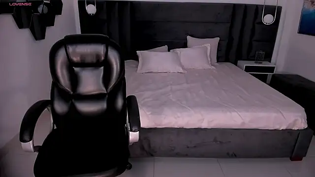 Snapshot of LarisaSmirnov chatting on 01.06.26 LarisaSmirnov online show from 01.06.26