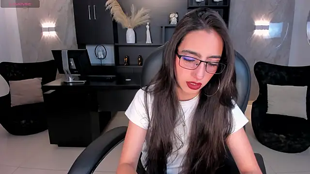 Snapshot of LarisaSmirnov chatting on 01.13.26 LarisaSmirnov online show from 01.13.26