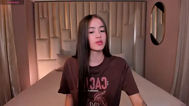 MaiaCollins online show from 09.20.25