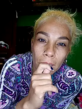 ferchisconejita online show from 10.22.25