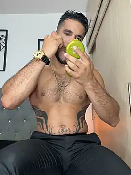 Maximiliano ford online show from 12.21.25