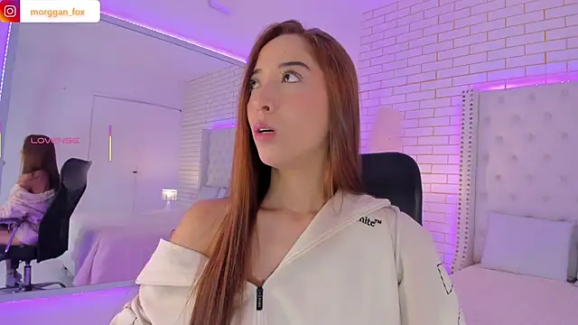 Morggan Fox  online show from 09.23.25