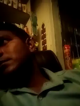Snapshot of vikesh05 chatting on 05.23.26 vikesh05 online show from 05.23.26