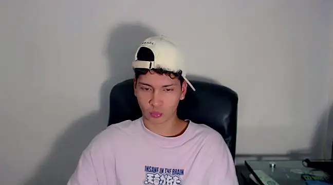 Jhojan twink online show from 03.22.25