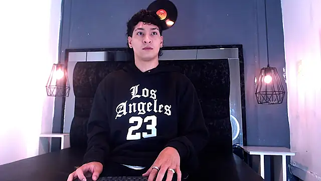 Jhojan twink online show from 01.17.26