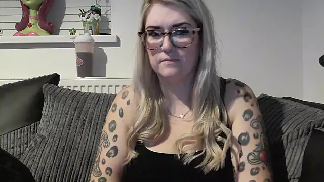 Sizzling Indie36 online show from 11.13.25