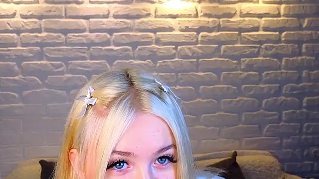 minigirl online show from 03.22.25