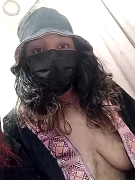 Snapshot of So8nan chatting on 03.16.25 So8nan online show from 03.16.25