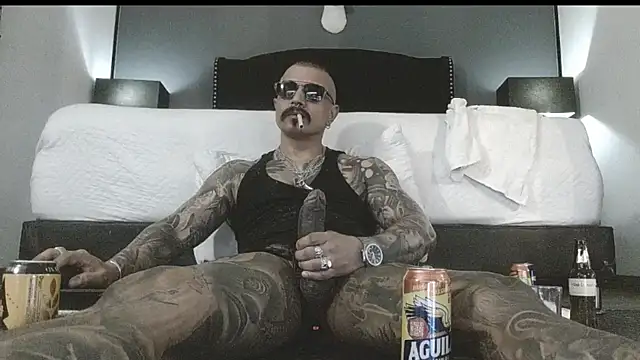 Snapshot of danilog515 chatting on 10.08.25 danilog515 online show from 10.08.25