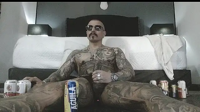 Snapshot of danilog515 chatting on 11.12.25 danilog515 online show from 11.12.25