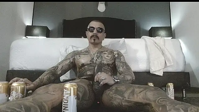 Snapshot of danilog515 chatting on 11.13.25 danilog515 online show from 11.13.25