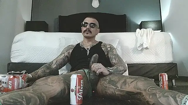 Snapshot of danilog515 chatting on 01.10.26 danilog515 online show from 01.10.26