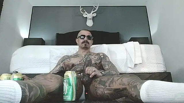 Snapshot of danilog515 chatting on 04.02.26 danilog515 online show from 04.02.26