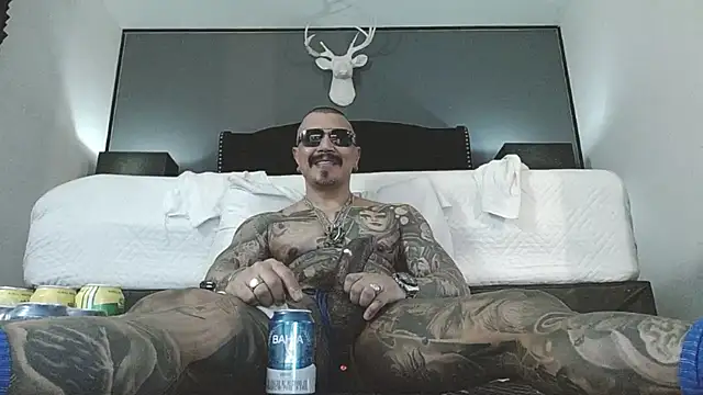 Snapshot of danilog515 chatting on 04.12.26 danilog515 online show from 04.12.26