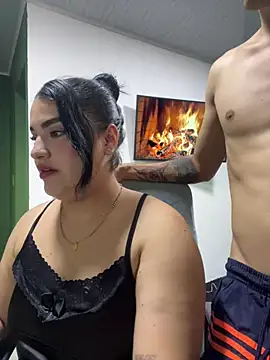 pareja curiosa19 online show from 05.16.26