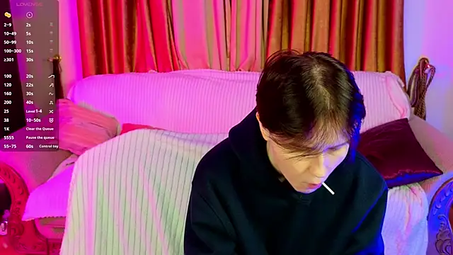 Snapshot of Tara_Lawson chatting on 09.27.25 Tara Lawson online show from 09.27.25