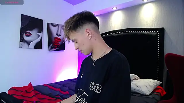 LiamWildx20 online show from 03.12.26