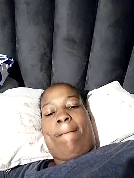 Snapshot of sexylira chatting on 03.21.25 sexylira online show from 03.21.25