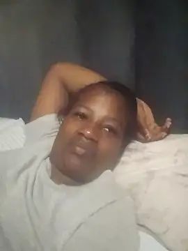 Snapshot of sexylira chatting on 09.09.25 sexylira online show from 09.09.25