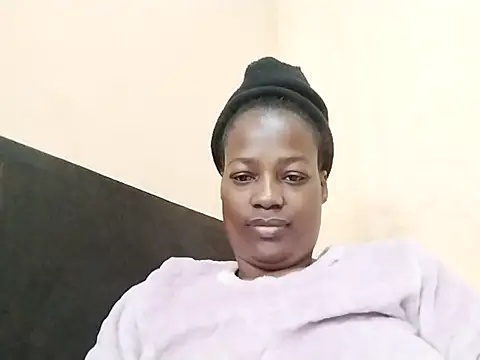 Snapshot of sexylira chatting on 06.29.26 sexylira online show from 06.29.26
