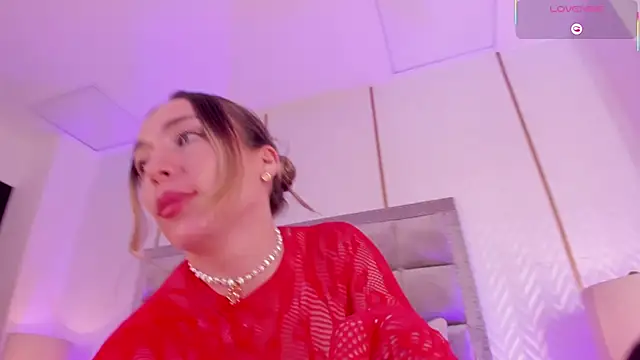 laurencarter1 online show from 11.28.25