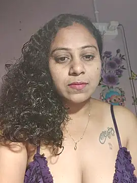 Snapshot of JENNIFERtamil chatting on 11.21.25 JENNIFERtamil online show from 11.21.25