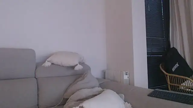 Snapshot of tattoobbgirl chatting on 10.24.25 tattoobbgirl online show from 10.24.25