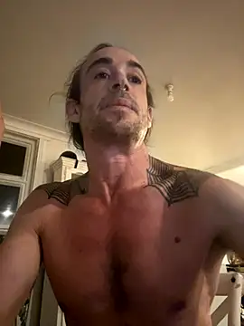 Snapshot of mastertittiefkr chatting on 12.02.25 mastertittiefkr online show from 12.02.25