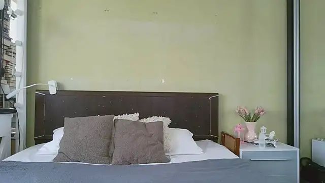 Angelika Ann online show from 03.02.26