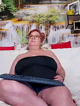 QueenPammy1 online show from 02.16.25