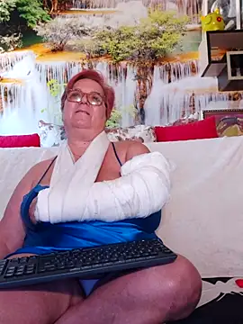 QueenPammy1 online show from 03.04.25