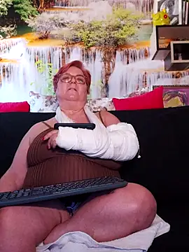 QueenPammy1 online show from 03.05.25