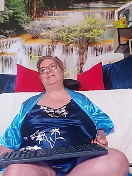 Snapshot of QueenPammy1 chatting on 02.01.26 QueenPammy1 online show from 02.01.26