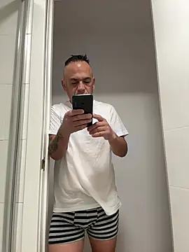 mateocali25 online show from 05.16.26