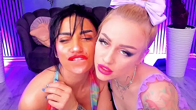 IzabelaTessa online show from 04.03.26