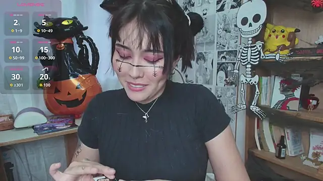 MitsuChan  online show from 10.27.25