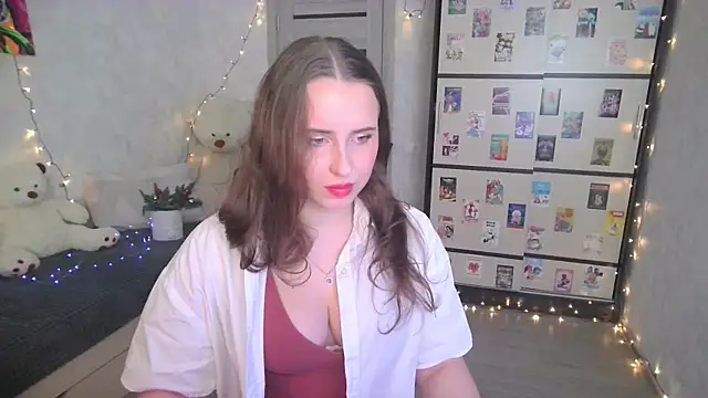 BarbiePieer online show from 12.17.25