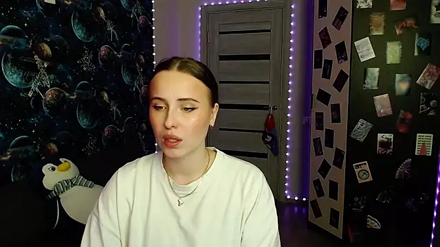 BarbiePieer online show from 12.23.25