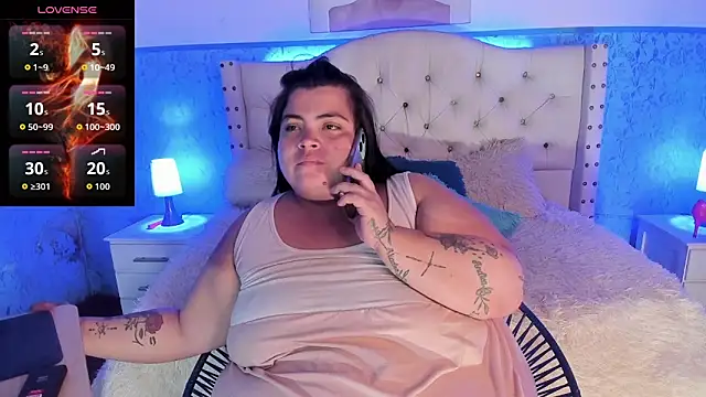 Snapshot of dirtyBBWplay chatting on 09.10.25 dirtyBBWplay online show from 09.10.25