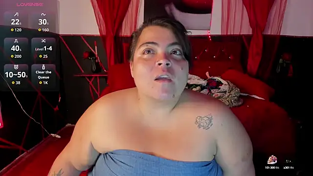 Snapshot of dirtyBBWplay chatting on 09.28.25 dirtyBBWplay online show from 09.28.25