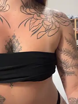 Snapshot of casaltattoosex chatting on 02.20.26 casaltattoosex online show from 02.20.26