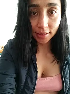 Elowyn online show from 09.24.25