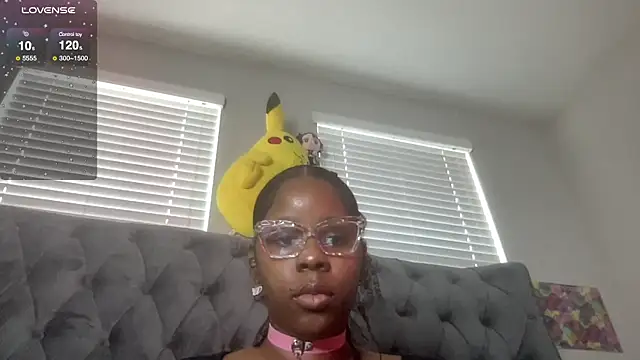 Snapshot of piscesaurora chatting on 03.22.25 piscesaurora online show from 03.22.25