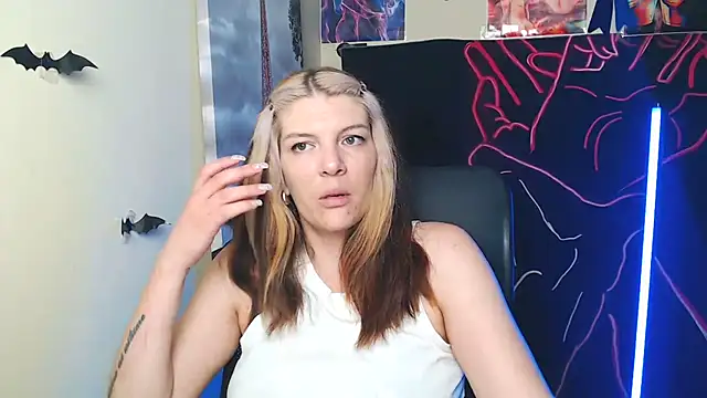 VanessaRey  online show from 06.03.26