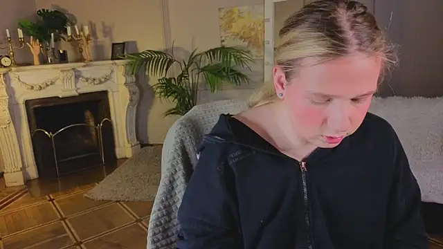 Jes Solar online show from 10.08.25