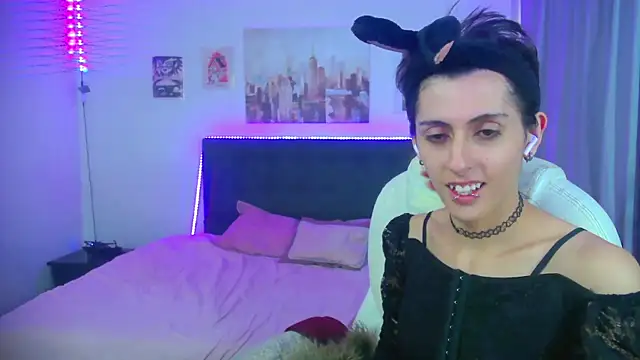 goth minerva online show from 04.14.26