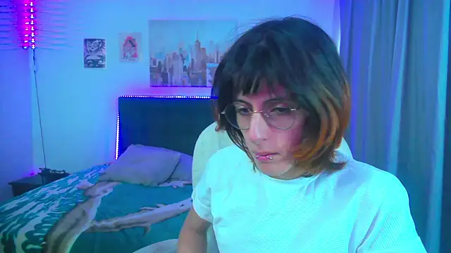 Snapshot of goth_minerva chatting on 06.17.26 goth minerva online show from 06.17.26
