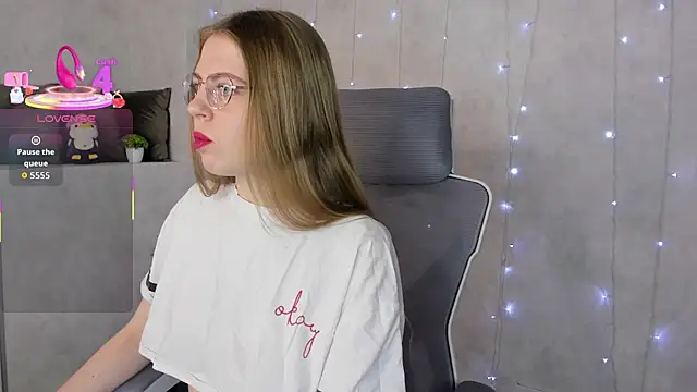 Joann Shermann online show from 02.10.26