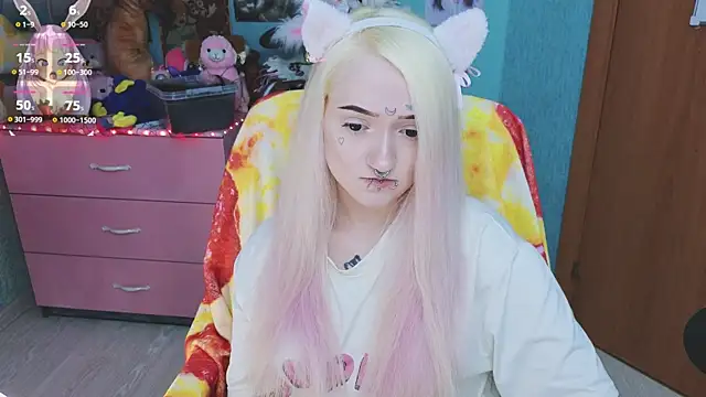 Snapshot of Manuela_unicorn chatting on 10.19.25 Manuela unicorn online show from 10.19.25