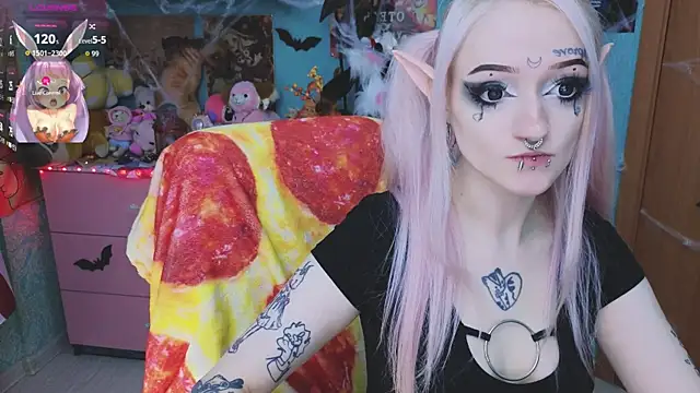 Snapshot of Manuela_unicorn chatting on 10.29.25 Manuela unicorn online show from 10.29.25